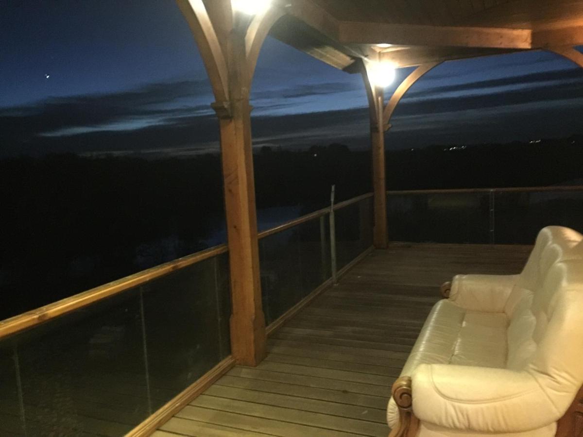 La Decouverte, Jacuzzi, Sauna, Et Terrasse Avec Vue Sur Lac A La Campagne Entre Toulouse Et Auch Βίλα Catonvielle Εξωτερικό φωτογραφία