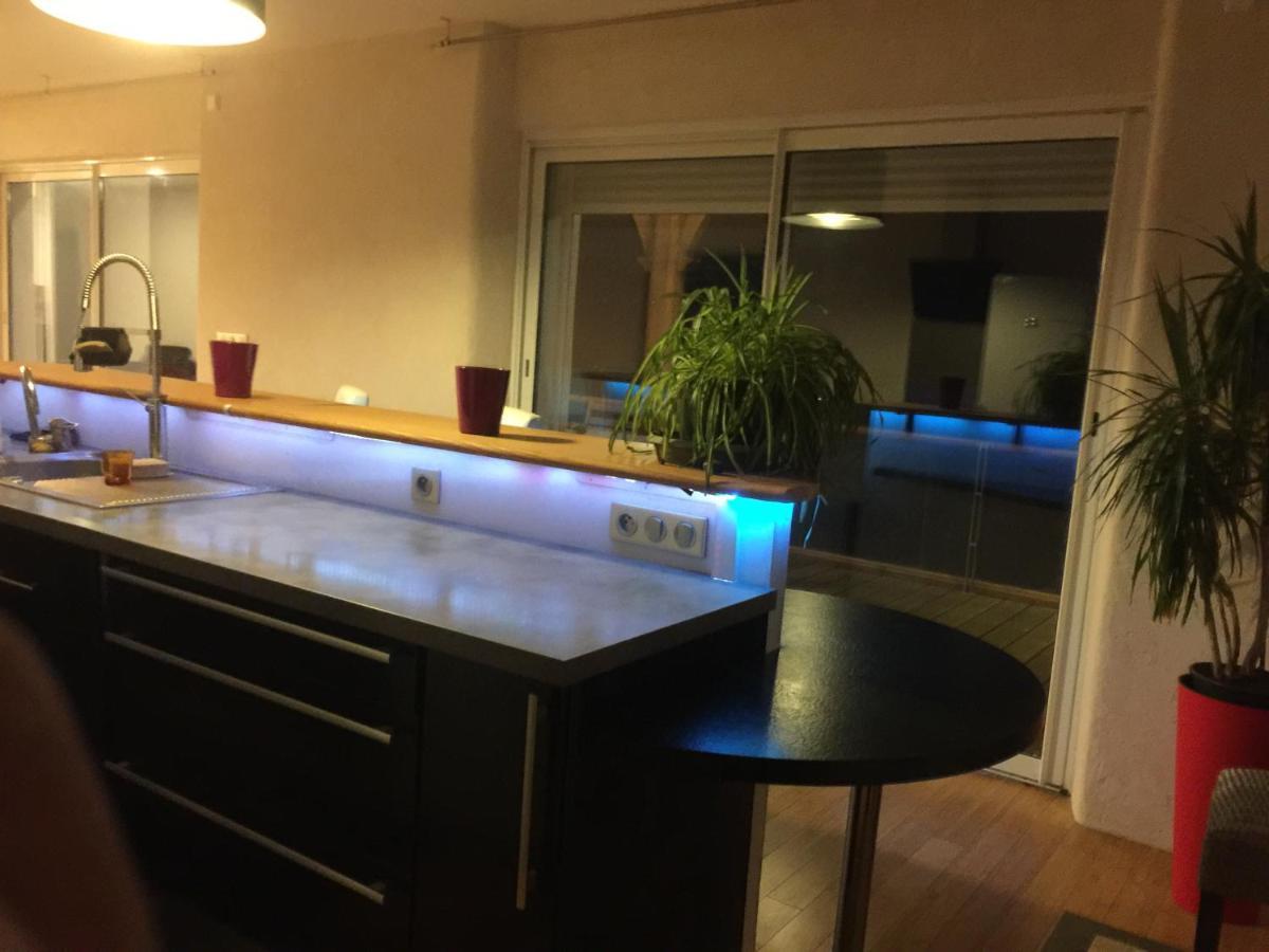 La Decouverte, Jacuzzi, Sauna, Et Terrasse Avec Vue Sur Lac A La Campagne Entre Toulouse Et Auch Catonvielle Εξωτερικό φωτογραφία